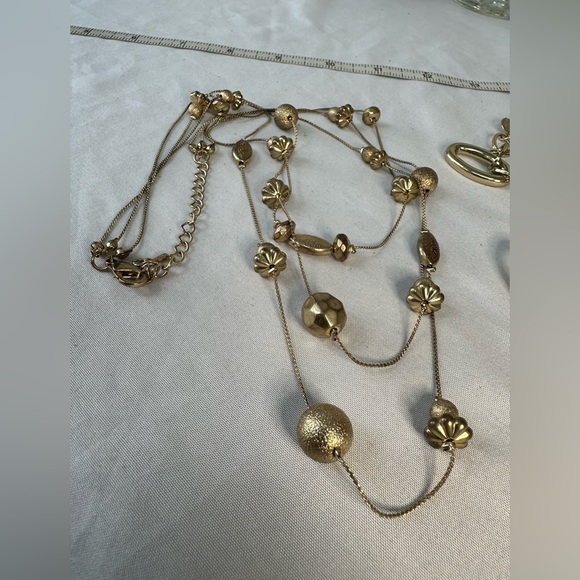 Two goldtone layering statement necklaces - Picture 5 of 6